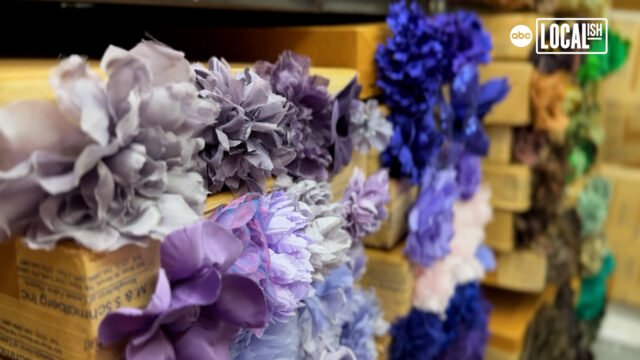 La floración nunca se desvanece: recorra la última tienda de flores de tela de Nueva York
