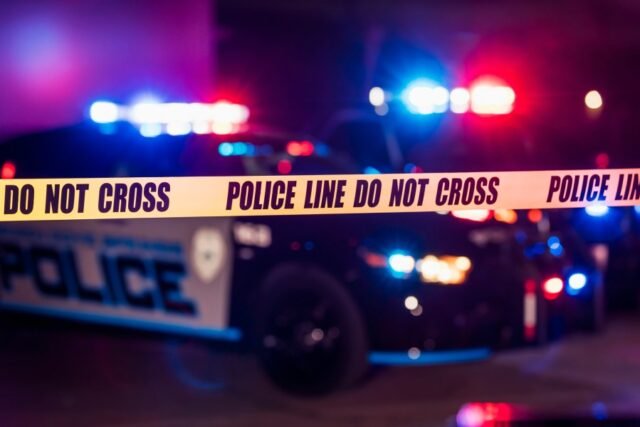 Oficiales de policía de Anaheim matan a tiros a un sospechoso de robo
