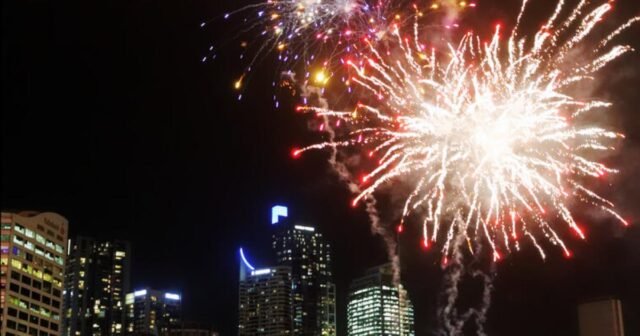 Espectacular castillo de fuegos artificiales con 9 toneladas de pirotecnia previstas
