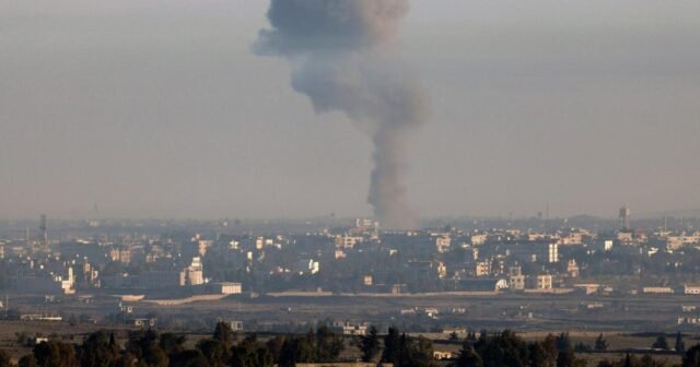 Francia atacó presuntos objetivos del EI en Siria
