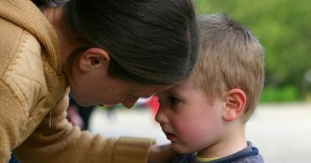 Cómo aprender a escuchar a tu hijo: consejos para mamás y papás
