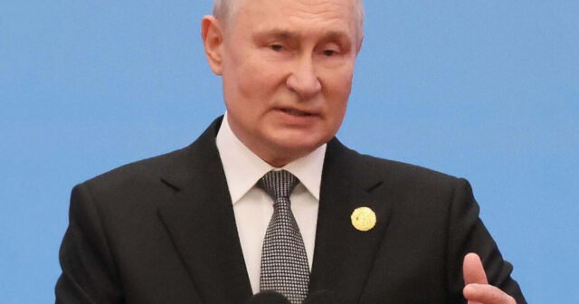 En su discurso de Año Nuevo, Vladimir Putin alardeó de los logros alcanzados durante sus 25 años de gobierno
