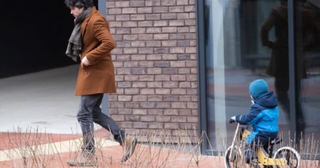 Indemnización de 364 euros para niños bajo el cuidado de niñeras
