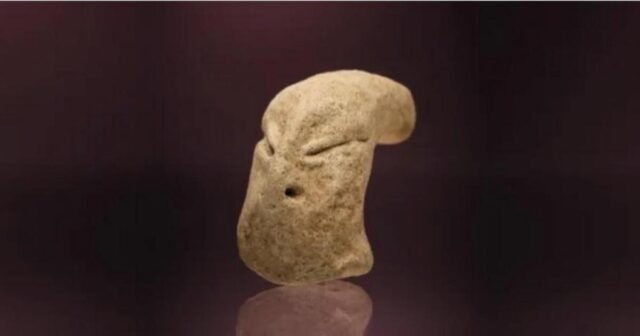 Una antigua figura alienígena sorprende a los arqueólogos: lo que la hace especial
