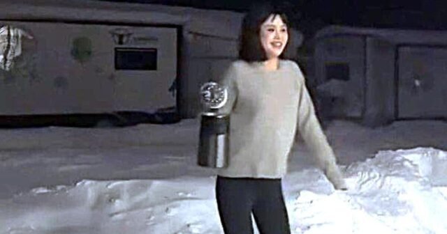Una mujer intentó convertir agua hirviendo en hielo, pero el popular truco terminó trágicamente
